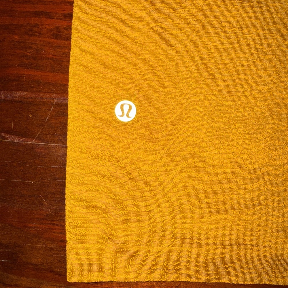 Lululemon Men's Yellow‎ Gold Metal Vent Tech Polo 2.0 Texture Size XXL 2XL - Picture 9 of 11